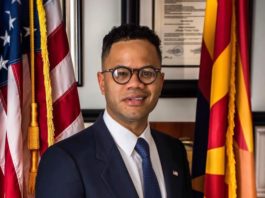 Alcalde de Arizona afirma hay condiciones para votar en los Estados Unidos