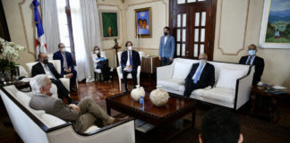 Comité de Emergencia y Gestión Sanitaria para el Combate del COVID-19 rinde informe al presidente sobre situación en el país