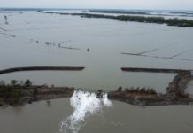 Ciclón deja al menos 95 muertos en Bangladés e India