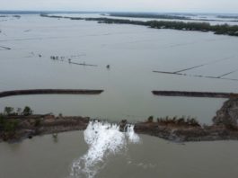 Ciclón deja al menos 95 muertos en Bangladés e India