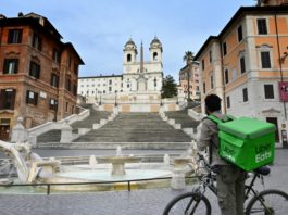 Uber Eats se retira de siete mercados incluyendo Uruguay y Honduras