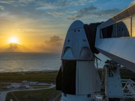 El mal tiempo amenaza el primer vuelo tripulado de SpaceX