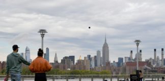 Tres regiones de Nueva York reabrirán gradualmente, pero no la Gran Manzana