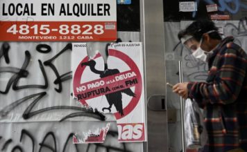 Argentina cae en default y acelera la renegociación de su deuda