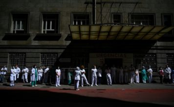 España registra 281 muertos por coronavirus en 24 horas y el balance total roza los 25.000