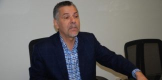 Alcalde SDE renuncia a yipeta de lujo y privilegios