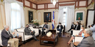 Presidente Danilo Medina se reúne con Comisión Alto Nivel y Comité Emergencias y Gestión Sanitaria Combate COVID-19