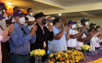 Medina inicia actividades políticas en Azua