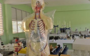 MINERD entrega 128 laboratorios de Ciencias a centros educativos