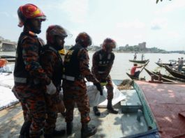 Al menos 30 muertos en Bangladés en un accidente de transbordador