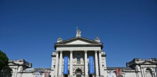 Cines y museos se sumarán al desconfinamiento en Inglaterra