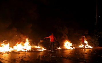 Tensión en Líbano ante el desplome de la moneda y las manifestaciones