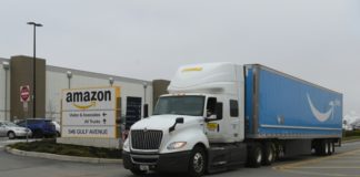 Empleados demandan a Amazon en Nueva York por exponerlos al coronavirus