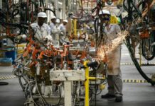 La producción industrial de Brasil se desploma por efecto coronavirus