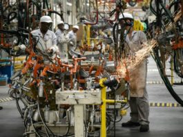La producción industrial de Brasil se desploma por efecto coronavirus