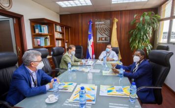 JCE sostiene reunión con veedores designados en la Dirección de Elecciones sobre elecciones del 5 de julio de 2020