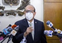 Presidente JCE explica que para votar en el exterior es necesario un registro voluntario previo según la Ley 15-19