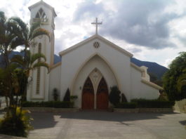 Iglesias realizarán oficios religiosos en diferentes horarios