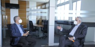 Presidente de LIDOM se reúne con alcalde de SDE, Manuel Jiménez