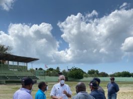 Presidente de LIDOM visita Estadio de Baní