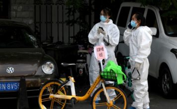 Nuevo brote de coronavirus en barrios de Pekín impone confinamiento otra vez