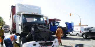 Choque entre patana, camión y yipeta provoca gran taponamiento en el Malecón