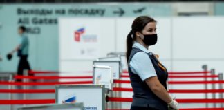 Rusos empiezan a votar en el referendum constitucional promovido por Putin