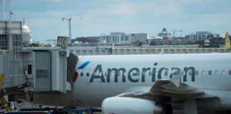 American Airlines y United añaden vuelos a medida que la demanda se recupera de la pandemia