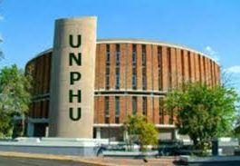 Estudiantes de la UNPHU exigen al rector la devolución o reembolso de pago de graduación cancelada por COVID-19