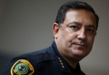 Muerte de George Floyd | Art Acevedo, el jefe de policía de Houston nacido en Cuba que le recomendó a Trump «callarse la boca»
