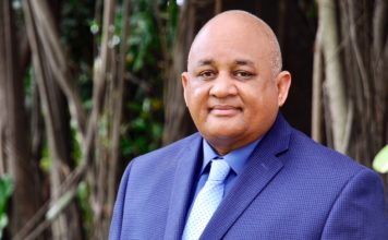 Roberto Fulcar dice no hay condiciones para anunciar inicio del próximo año escolar