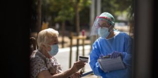 Crecen brotes de coronavirus en varias localidades de España