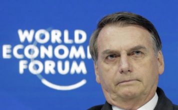 Bolsonaro da positivo por coronavirus y se trata con cloroquina