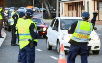 En Melbourne, la población vacía los supermercados antes de un nuevo confinamiento