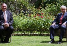 Pompeo visita al aliado británico en plena tensión con Pekín