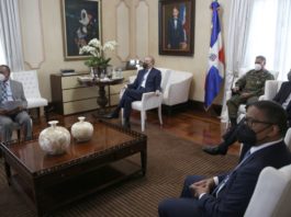 Comité Nacional de Emergencias se reúne con Danilo Medina ante la Tormenta Isaías