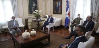 Comité Nacional de Emergencias se reúne con Danilo Medina ante la Tormenta Isaías