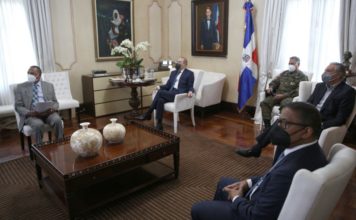 Comité Nacional de Emergencias se reúne con Danilo Medina ante la Tormenta Isaías