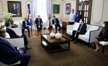 Directiva CONEP visita a Danilo Medina; expresa gratitud por fluida comunicación y alianza público-privada durante últimos ocho años