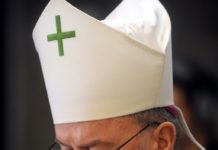 El exnuncio del Vaticano en Francia será juzgado por agresión sexual en noviembre