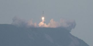 Fracasa en Nueva Zelanda lanzamiento de cohete con siete satélites