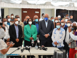 Nuevo ministro de educación y ADP analizan inicio del año escolar