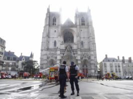 Incendio provoca daños en la catedral gótica de Nantes en Francia