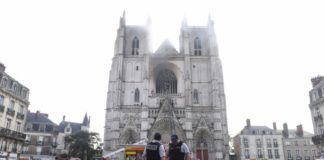 Incendio provoca daños en la catedral gótica de Nantes en Francia