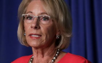 Gobierno de Trump incrementa presión por la reapertura de escuelas