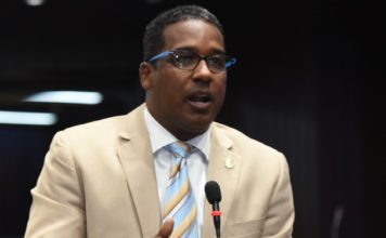 Diputado Agustín Burgos da positivo al coronavirus