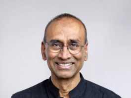 Entrevista con el nobel Venki Ramakrishnan: «Aquellos a los que les haya sorprendido esta pandemia es que no estaban bien informados»