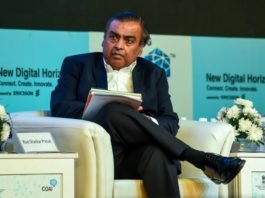 El magnate Mukesh Ambani se enfrenta a Amazon y Walmart en India