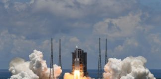 China lanza una sonda a Marte