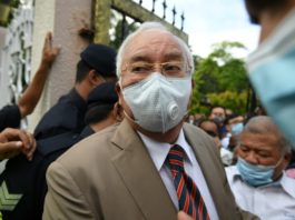 Ex primer ministro malasio Najib condenado a 12 años de prisión en juicio por corrupción